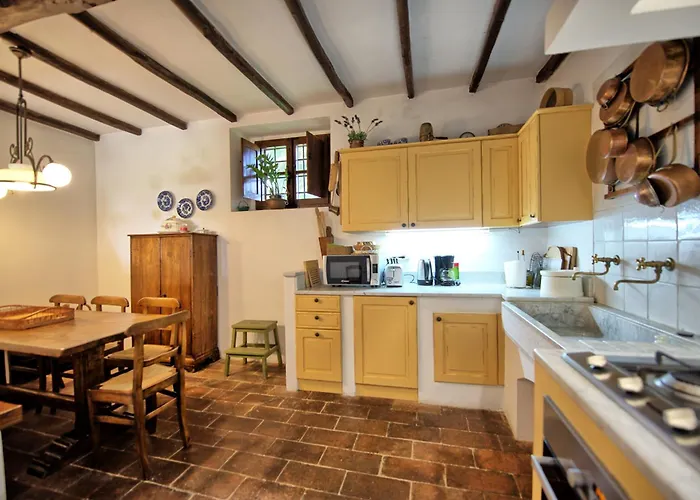 Mami By Posarellivillas *